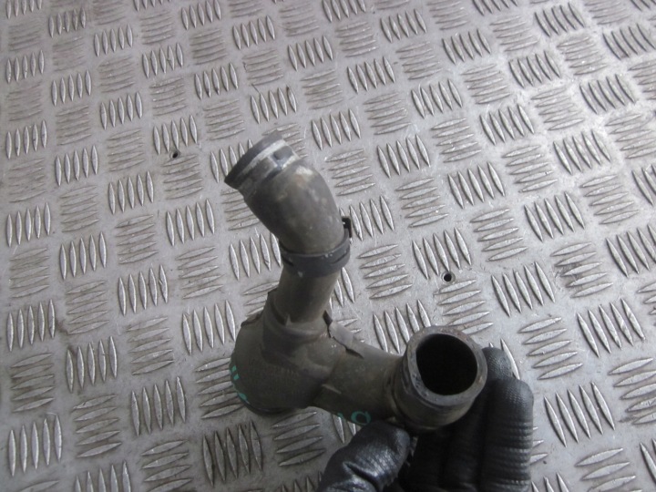 TUYAU EAU ASTRA II 1.6 B 9129152