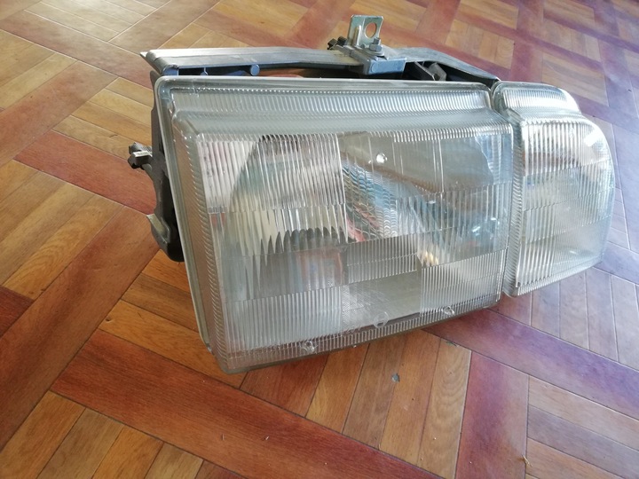 LAMP LAMP RIGHT MERKUR SCORPIO FORD 1987-89 photo 3 - milautoparts-fr.ukrlive.com