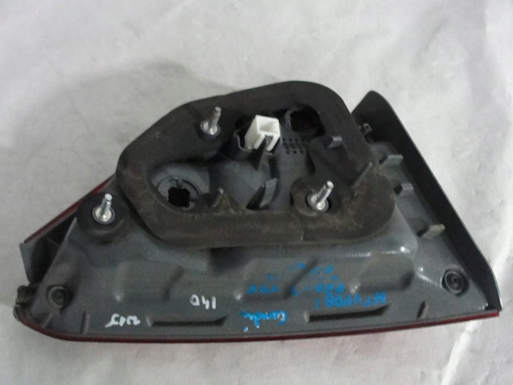 LAMP RIGHT REAR IN BOOTLID HYUNDAI I40 UNIVERSAL photo 2 - milautoparts-fr.ukrlive.com