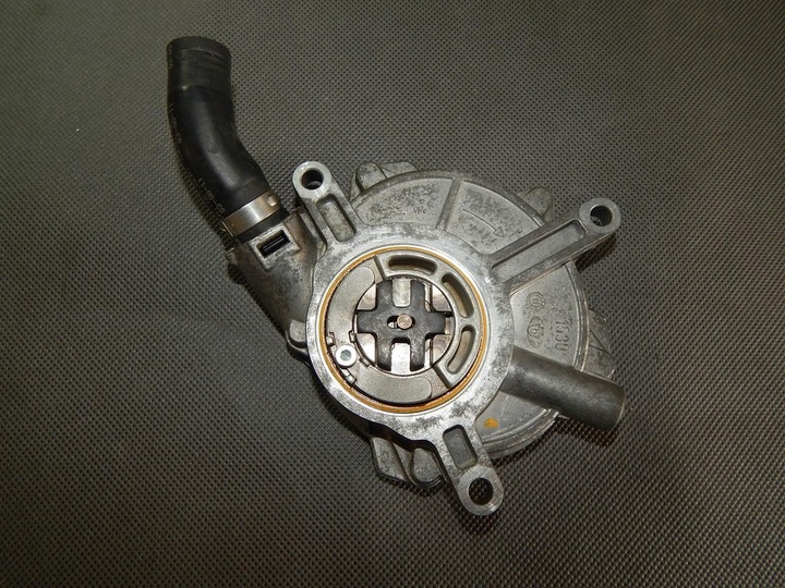 AUDI S8 A8 D4 4.0 TFSI PUMP PODCISN. 07L145100D photo 1 - milautoparts-fr.ukrlive.com