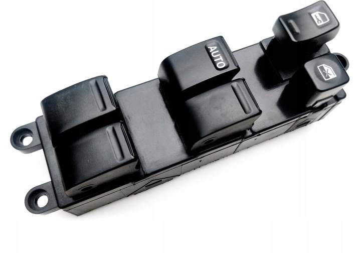PANNEAU COMMUTATEUR VITRE NISSAN X-TRIAIL T30 03-07