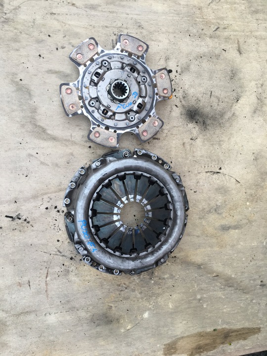 CLUTCH DISC LISTKOWA CANTER FUSO 3C13 3C11 3C1 photo 1 - milautoparts-fr.ukrlive.com