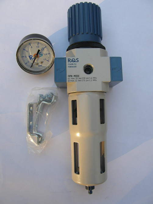 RÉDUCTEUR DE VITESSE DÉSHYDRATEUR AIR 1/2'' RQS MANOMÈTRE