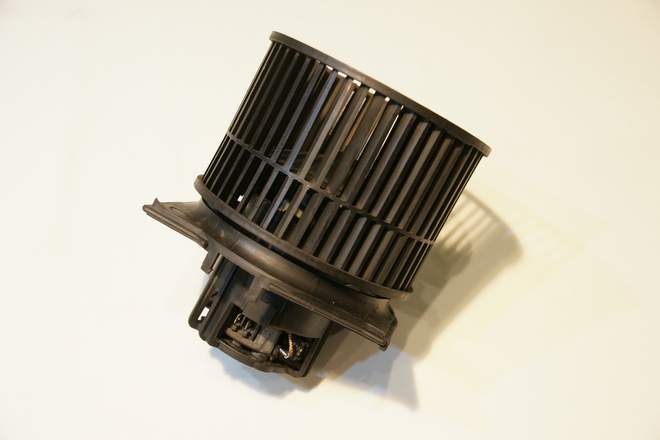 PULSEUR D'AIR VENTILATEUR SAAB 9.5 YS3E EUROPE LODZ photo 1 - milautoparts-fr.ukrlive.com