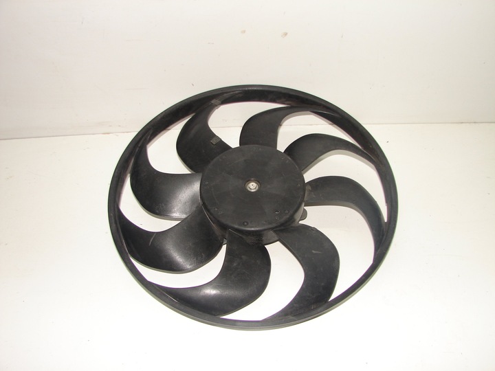 FAN PROPELLER MOTOR CLIO IV CAPTUR 5YY0584 photo 1 - milautoparts-fr.ukrlive.com