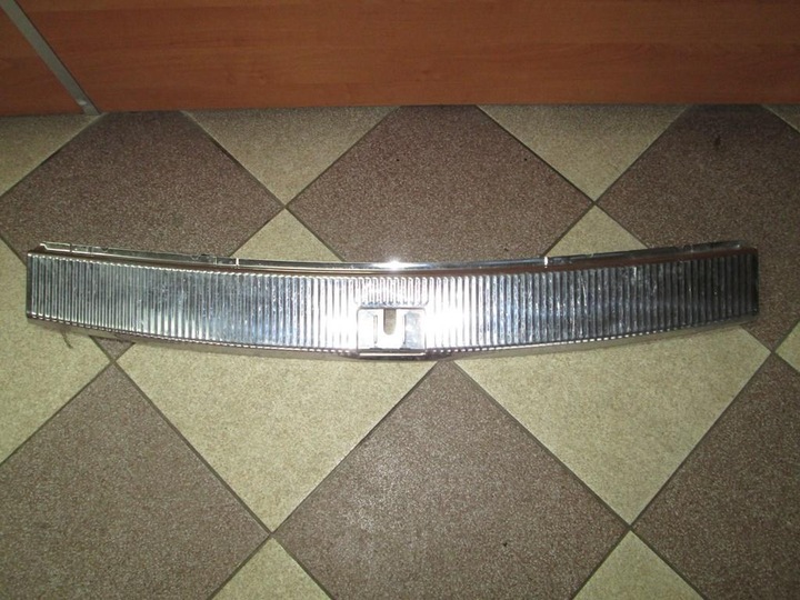Накладка панели заднего vw touareg 7l0, Цена
