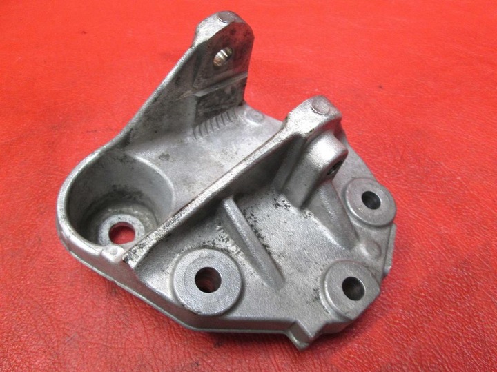 Кронштейн двигателя peugeot 407 c4 1.6 hdi \'08 9647646380, Цена
