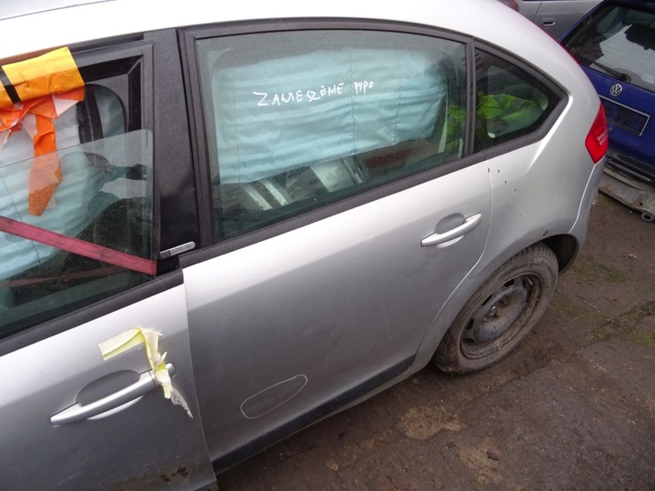 Citroen c4 рестайлинг 06\' дверь задняя левая заднее ezr, Цена