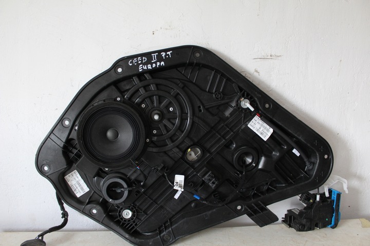 Склопідйомник правий задній kia cee\'d ii 12-17 r, Ціна