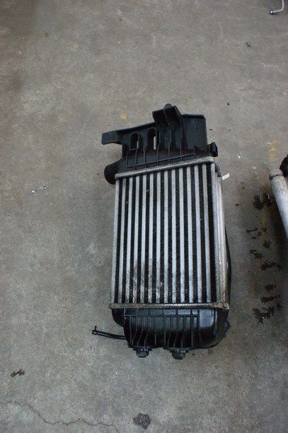 фото №1, Toyota yaris ii 1,4 d4d / інтеркулер 78437 km