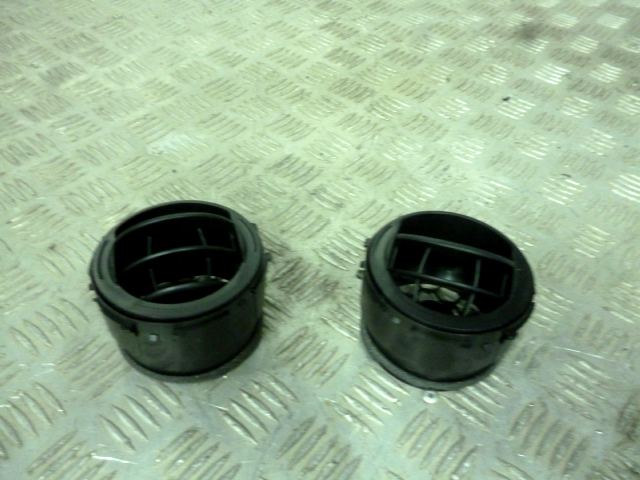 фото №1, Ґрати повітропровід rav4 2013-2015