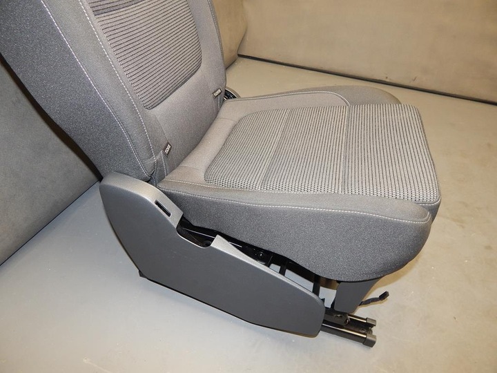 фото №5, Vw sharan 7n сиденье средний зад isofix