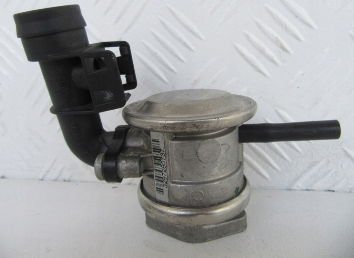 фото №1, Клапан egr audi rs4 rs5 4.2 fsi 07l131101f