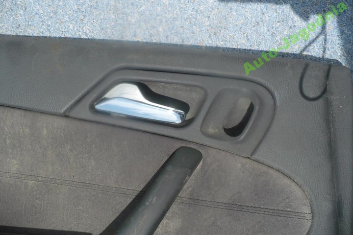 фото №1, Mercedes w203 ручка внутрішня лівий зад