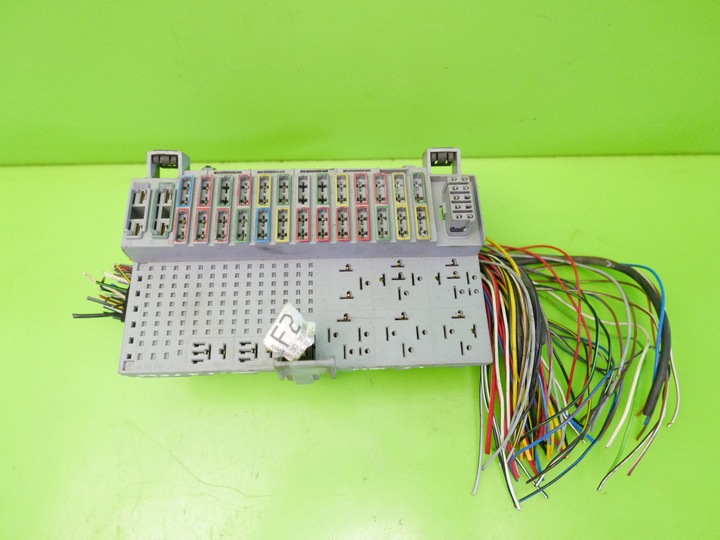 фото №1, Коробка предохранителей opel astra f i 1.6 8v 91-94