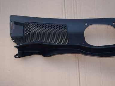 фото №3, Volvo v40 cross country xc40 панель під лобовим склом 2012-