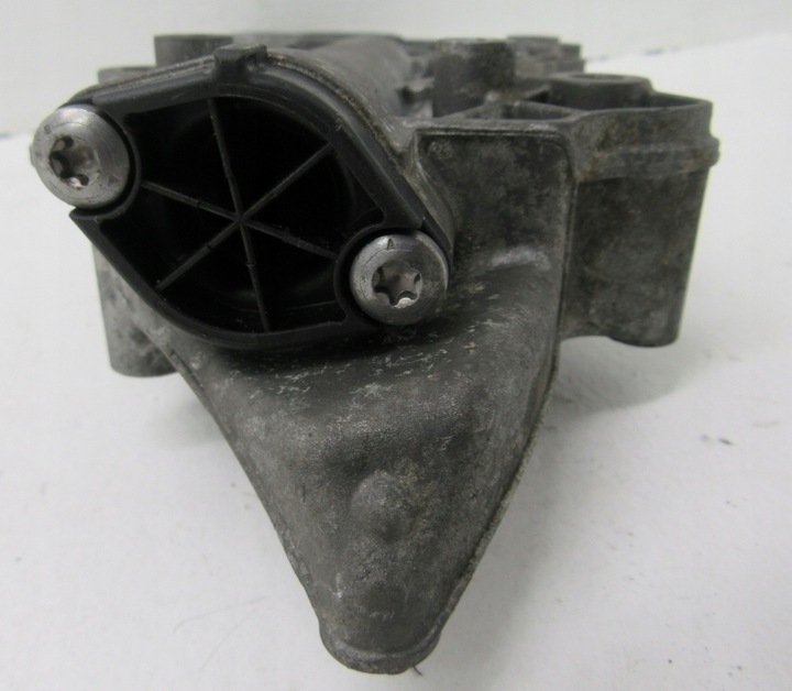 фото №3, Основа фільтра масла mercedes 2.2 cdi 70362380