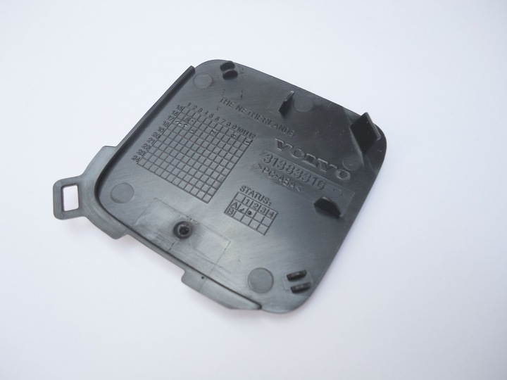 фото №3, Volvo v90 заглушка бампера зад