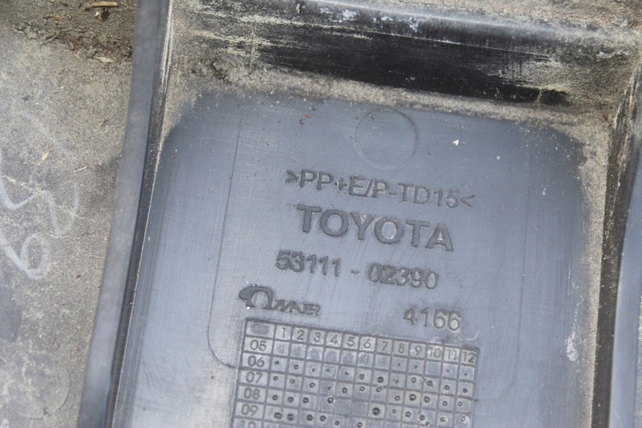 фото №8, Решітка решітка решітка бампера перед toyota auris i 53111-02390