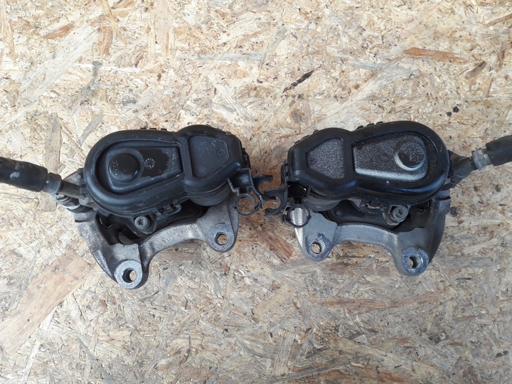 фото №1, Супорт лівий праві зад mercedes w117 w246