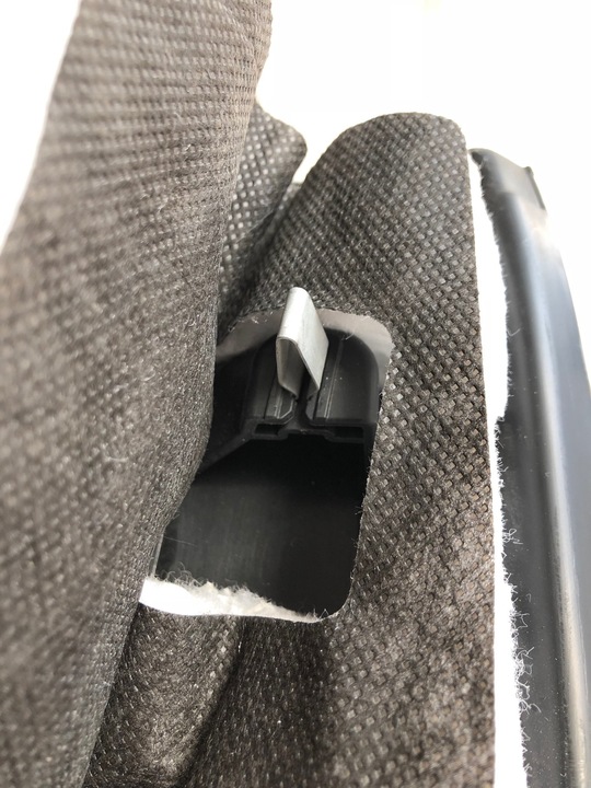 фото №8, Tesla модель s маскувальна накладка багажника зад 101082401d