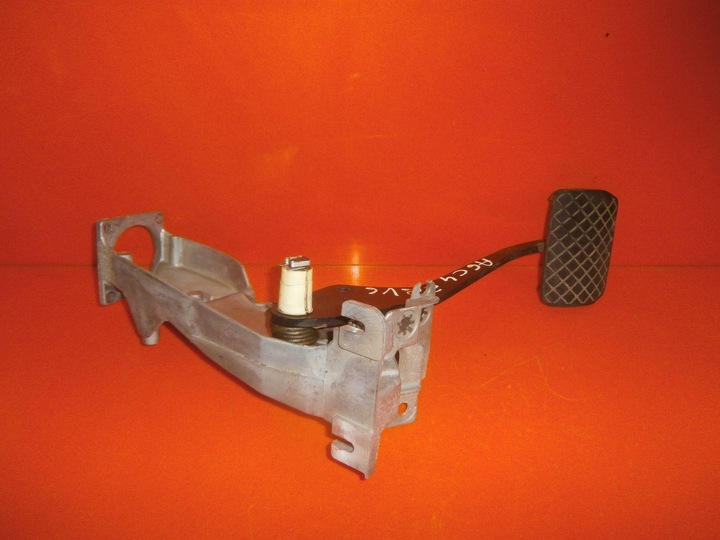 фото №2, Педаль гальма +кріплення audi a6 c4 2.8 v6 автомат