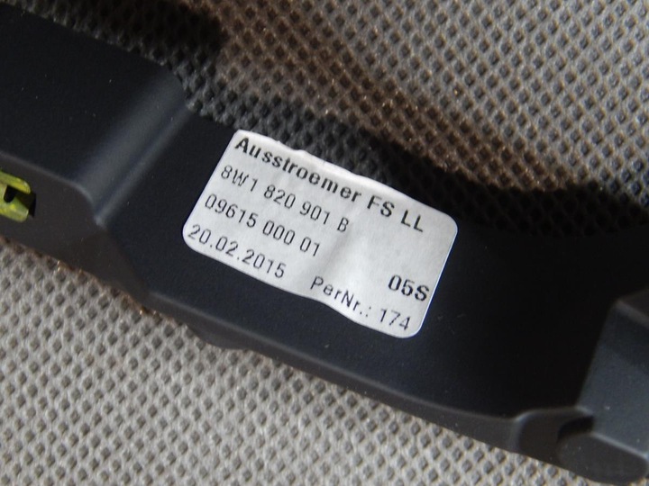 фото №3, Audi a4 b9 решётка воздуховод 8w1820901b