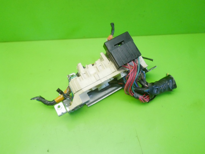 фото №3, Коробка запобіжників mazda 323c bg iv 1.3 16v