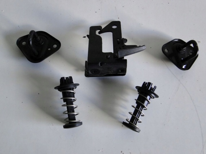 фото №7, Mercedes-benz s c217 передний капот safety retaining hook a2178800064 оригинал