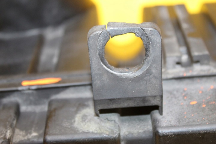 фото №7, Корпус фільтра повітря transit vi 2.0d ici59a675