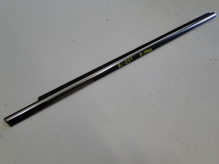 фото №3, Mercedes r класс w251 планка хром na дверь правые