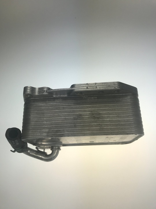 фото №4, Audi a5 8w q7 3.0tdi радиатор масла 059117015k