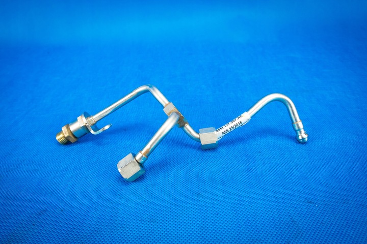 фото №1, Шланг пального audi s4 s5 8w sq5 06m127507ac