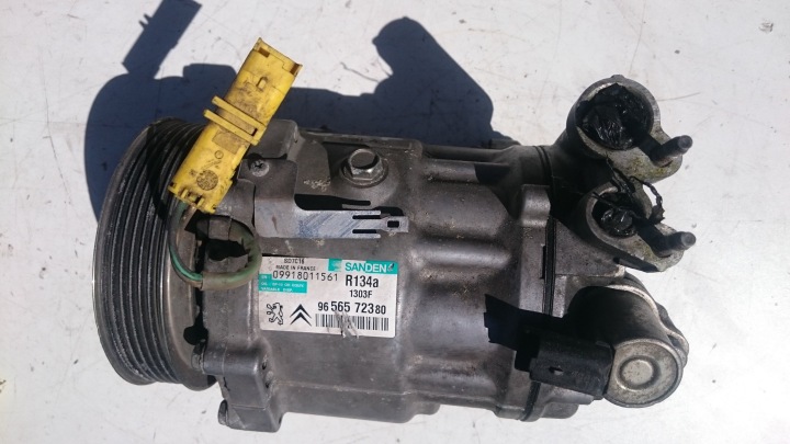 compressor of the air conditioning PEUGEOT 1,7HDI 9656572380