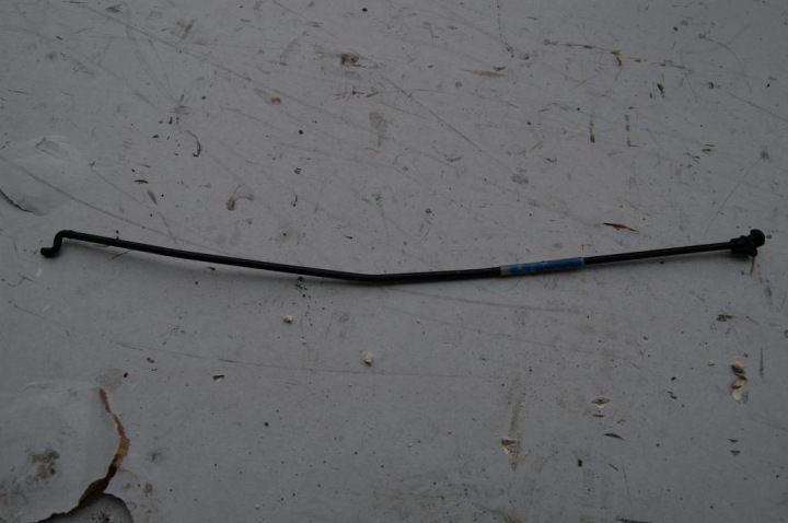 SUPPORT CONSOLE DU CAPOT LEXUS CT200H CT 200 H
