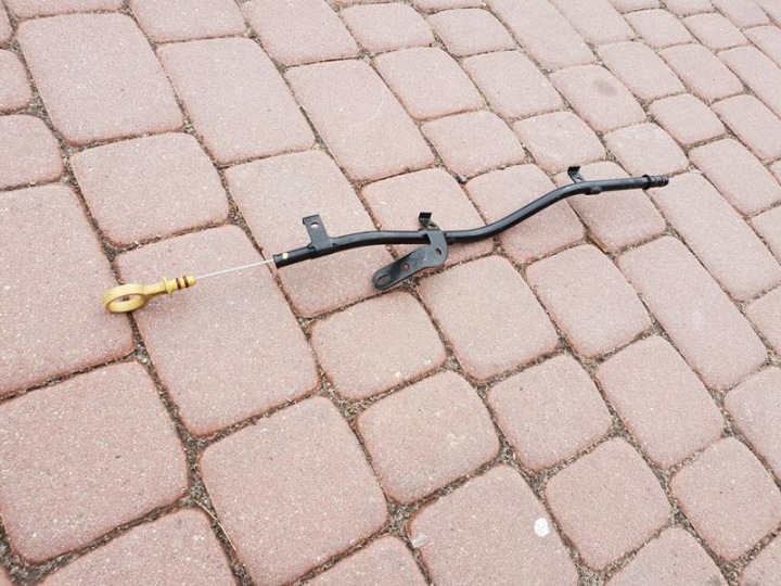 Bagnet oil dipstick 2.0Turbo OPC VXR Opel Astra J IV 4