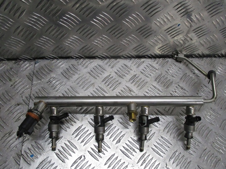 Rampe injection CAYENNE 7P5 4,2TFSI 079133316AR