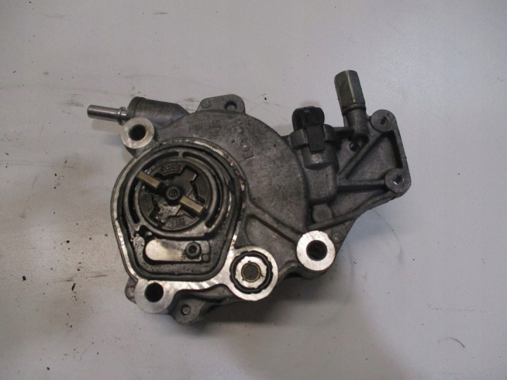 vacuum pump vacuum Range Rover Evoque 2.2D 1B1903B