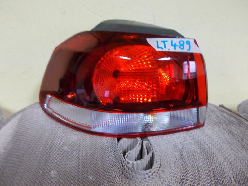 фото №1, Лампа левая vw golf vi 6 hb тонированная 5k0945095f