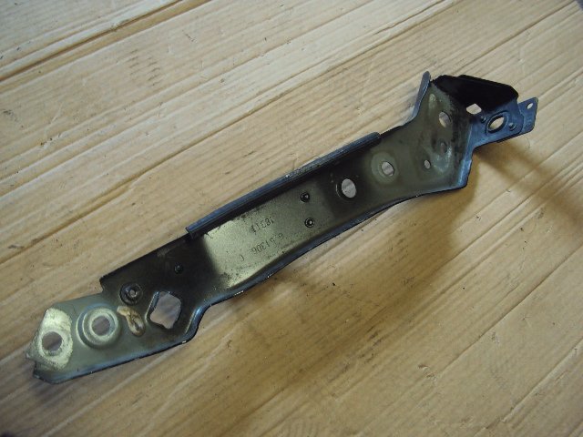 фото №2, Кронштейн поперечина ліва renault megane iii