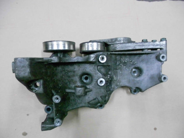 фото №1, Audi a4 b6 2.0 fsi основа кронштейн генератора