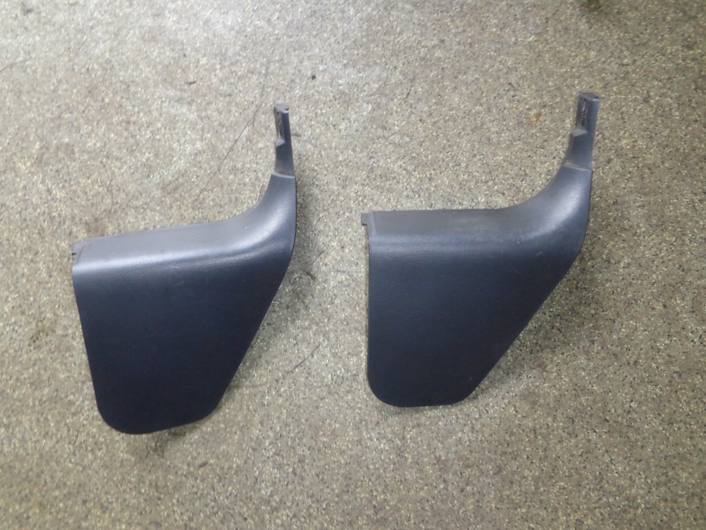 фото №1, Cougar обивка порог защита корпус пластик