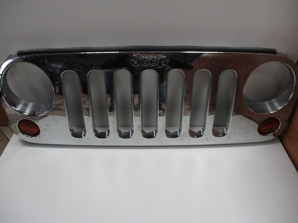 фото №1, Решётка радиатора решётка радиатора jeep wrangler