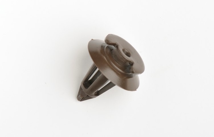 фото №1, Клипса штифт стойка потолочный audi 80 100 a6 a8