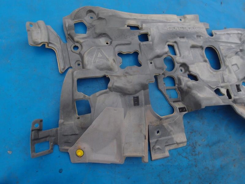 фото №10, Шумоізоляція стіни перегородки lexus ct 200h 2012