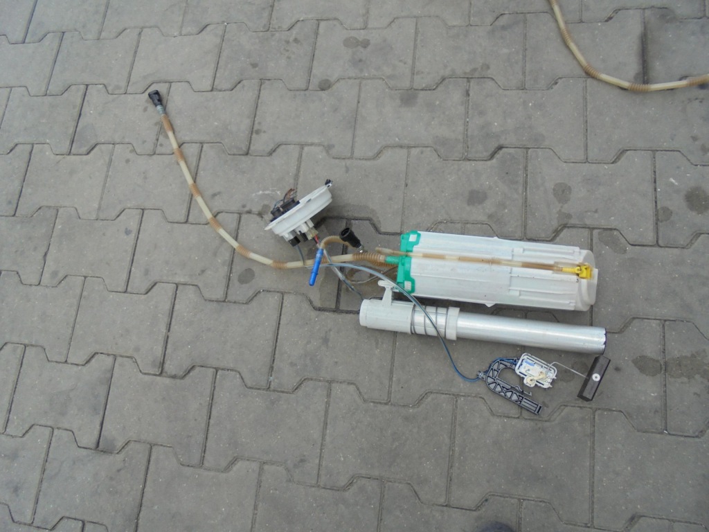 фото №1, Насос пального audi a8 d3 lift 3.0 tdi quattro