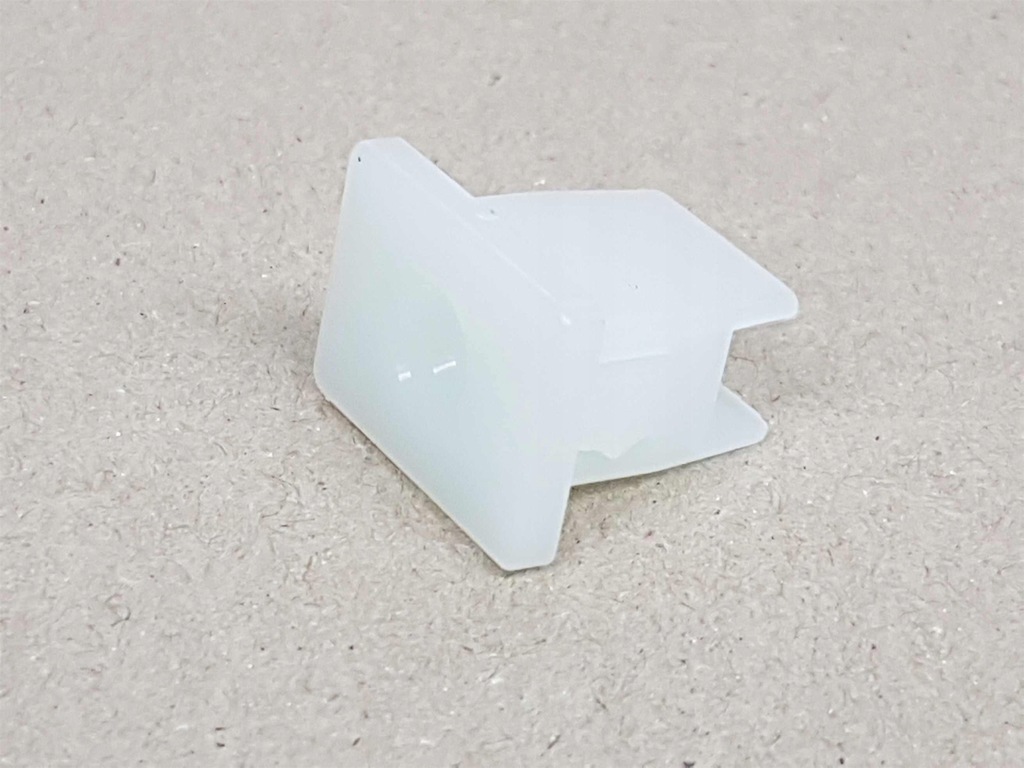 фото №10, Rav4 01-05 разъём wkręta кронштейн защита двигателя