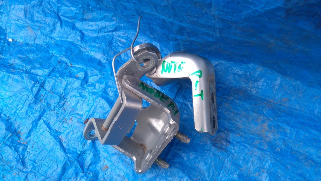 фото №1, Nissan note e12 2014 петля дверь правый задняя