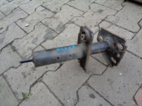 фото №9, Chrysler le baron відбійник бампера перед лівий