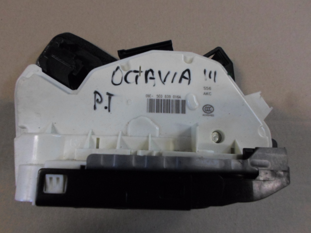 фото №1, Skoda octavia iii замок двері правий задня 5e0839016a